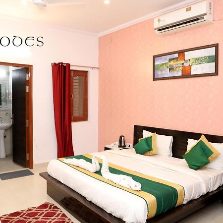 The Abodes House Hotel Grander Noida Exterior foto