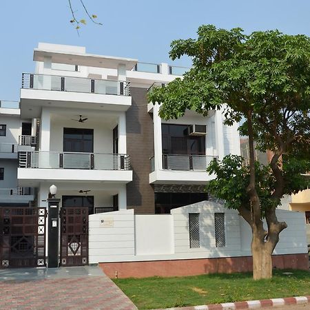 The Abodes House Hotel Grander Noida Exterior foto