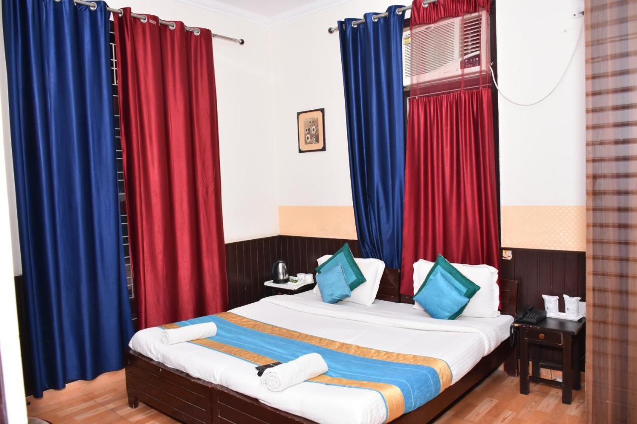 The Abodes House Hotel Grander Noida Exterior foto
