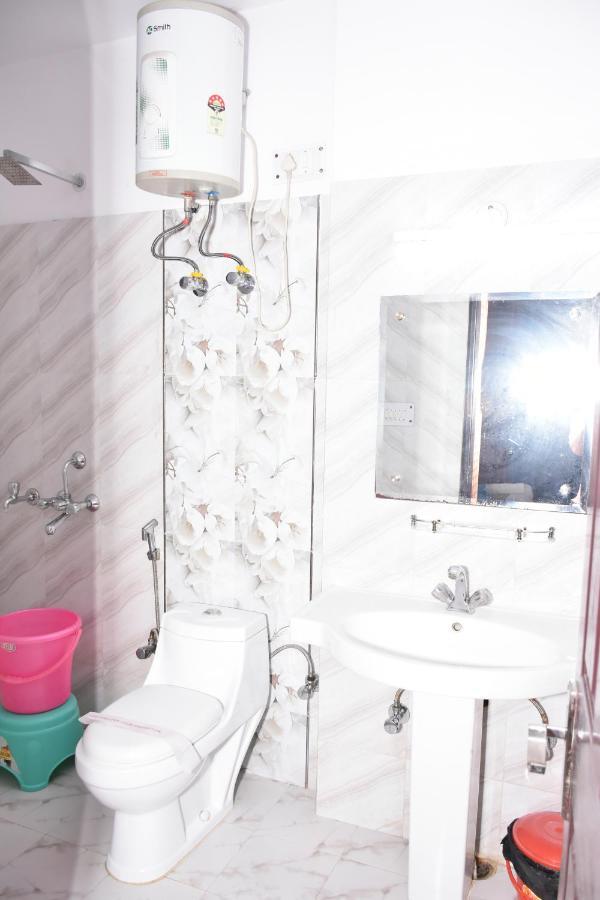 The Abodes House Hotel Grander Noida Exterior foto