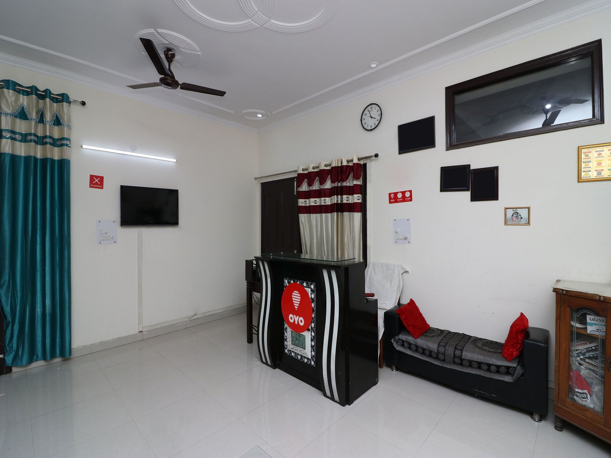 The Abodes House Hotel Grander Noida Exterior foto
